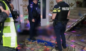 Au dat de arme la perchezițiile efectuate la hoții de haine / Dosare penale pentru furt calificat și deținere ilegală de arme