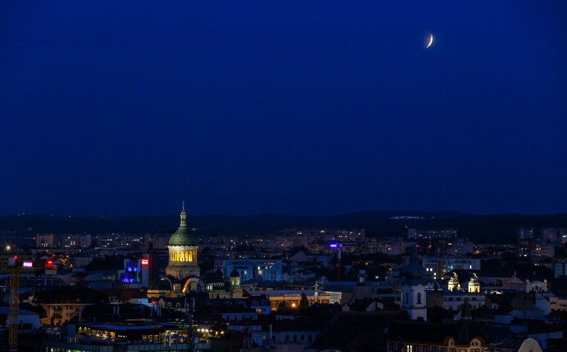 Cluj-Napoca: Imagini superbe cu eclipsa de lună!