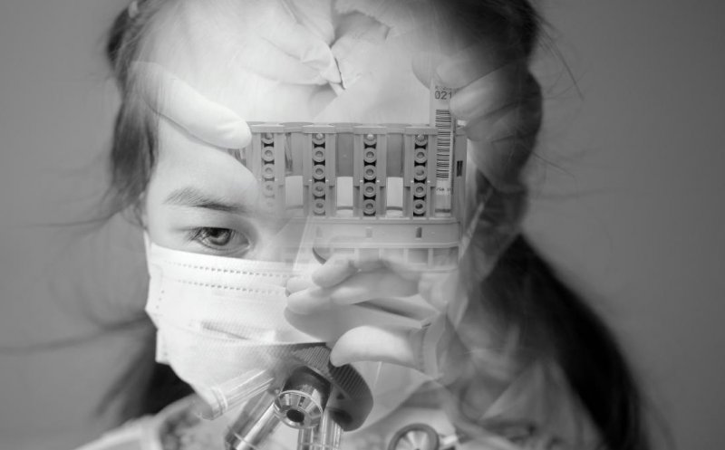 Cazurile de rujeolă explodează în România, pe fondul conspirațiilor răspândite de antivacciniști / Virusul poate sta nedetectat în creierul unei persoane