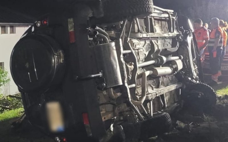 ACCIDENT MORTAL în Baciu: Mașină răsturnată și un tânăr cu leziuni incompatibile cu viața
