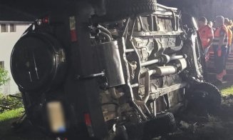 ACCIDENT MORTAL în Baciu: Mașină răsturnată și un tânăr cu leziuni incompatibile cu viața