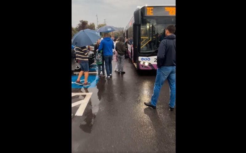 Boc: ''36.000 de elevi beneficiază de transport gratuit!'