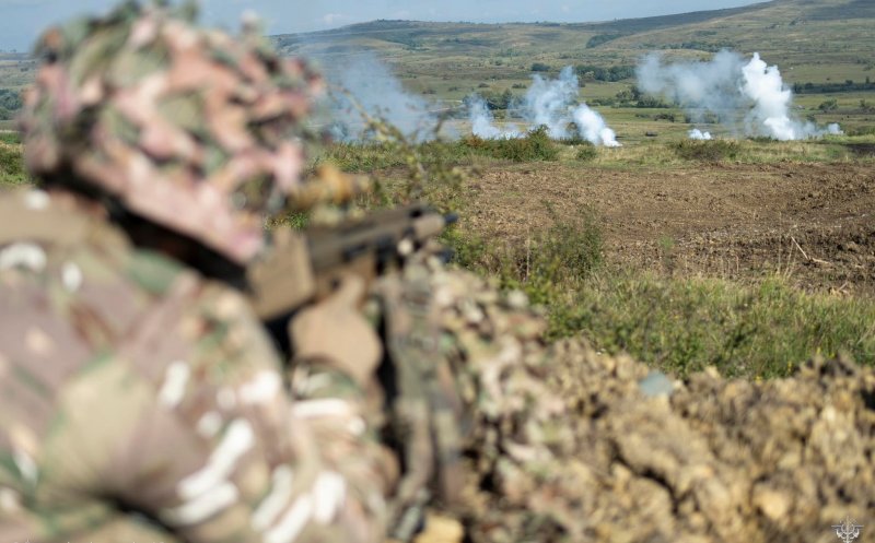 Militari și tehnică de luptă, desfășurare de forțe cu armament în mai multe comune din Cluj