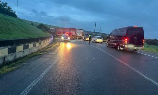 Cum s-a produs accidentul din Cluj în care un TIR a fost proiectat în șanț / Trafic, alternativ în zonă
