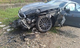 Accident rutier grav într-o localitate din Cluj: Două victime, transportate de urgență la spital