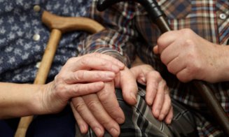 Un tânăr de 19 ani s-a dus să-și fure "bunicii". A dat o spargere într-un azil de bătrâni din Cluj