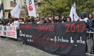 An universitar început cu protest la Cluj. Ce îi nemulțumește