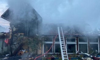 INCENDIU la o casă din Beliș. De la ce a pornit focul
