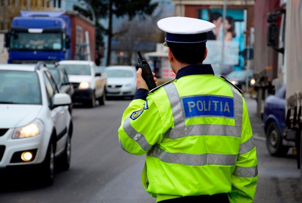 Controale de amploare în trafic la Cluj. Peste 100 de persoane au fost legitimate, iar 91 de mașini au fost verificate