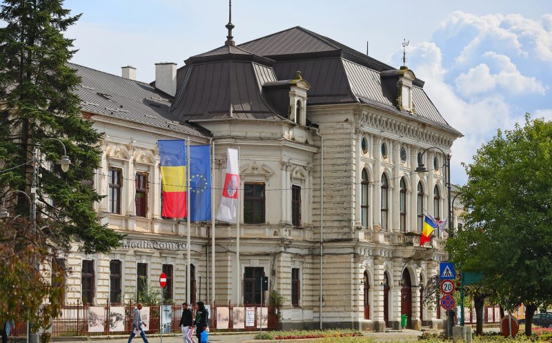 Clădirea Primăriei Turda intră în renovare. Monumentul istoric devine mai eficient energetic