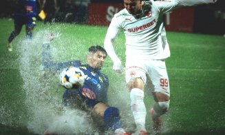 Ce-a fost aici, meci de polo sau de fotbal? Superliga subacvatică