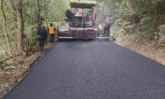 Se finalizează asfaltarea unui drum turistic din Cluj