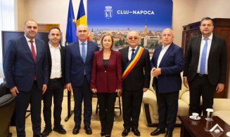 Prim-ministru Ilie Bolojan și Dragoș Pîslaru, ministrul fondurilor europene, la Primăria Cluj-Napoca