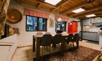 Cabană off-grid de vânzare în inima naturii, la doar câțiva kilometri de Cluj-Napoca. Prețul include și o mașină
