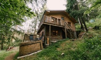 Cabană off-grid de vânzare în inima naturii, la doar câțiva kilometri de Cluj-Napoca. Prețul include și o mașină