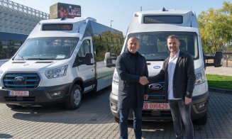 Primarii clujeni și-au recepționat microbuzele electrice pentru transportul elevilor