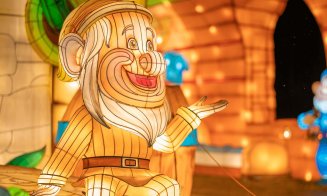 Grădina Botanică se transformă într-un tărâm de poveste: mii de instalații luminoase, felinare colorate și proiecții multimedia în fiecare seară