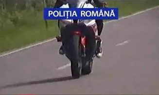 Goană nebună pe străzile Clujului! Polițiștii au prins un motociclist fără permis, pe un vehicul neînmatriculat, aflat deja sub control judiciar pentru furt