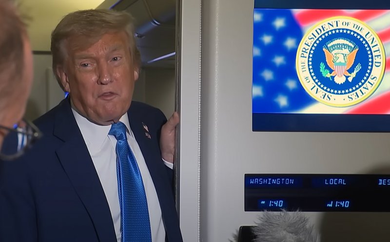 Trump a fost întrebat la bordul Air Force One despre reducerea forțelor armate în România. Reacția președintelui SUA