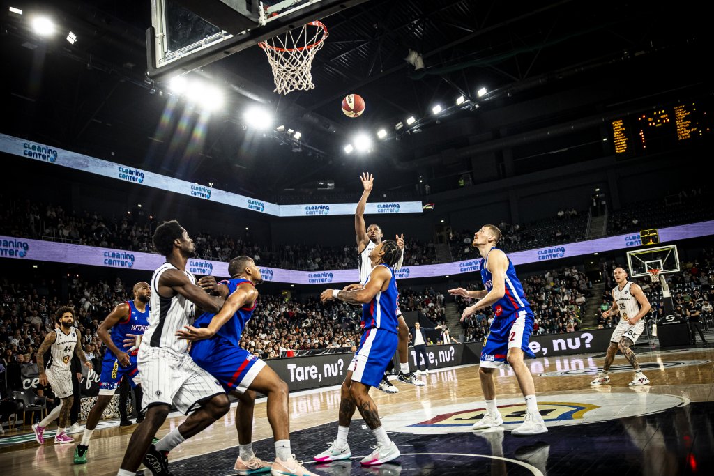 U-BT, debut cu dreptul acasă în ABA League. "Studenții" au câștigat categoric în fața a peste 5.000 de fani