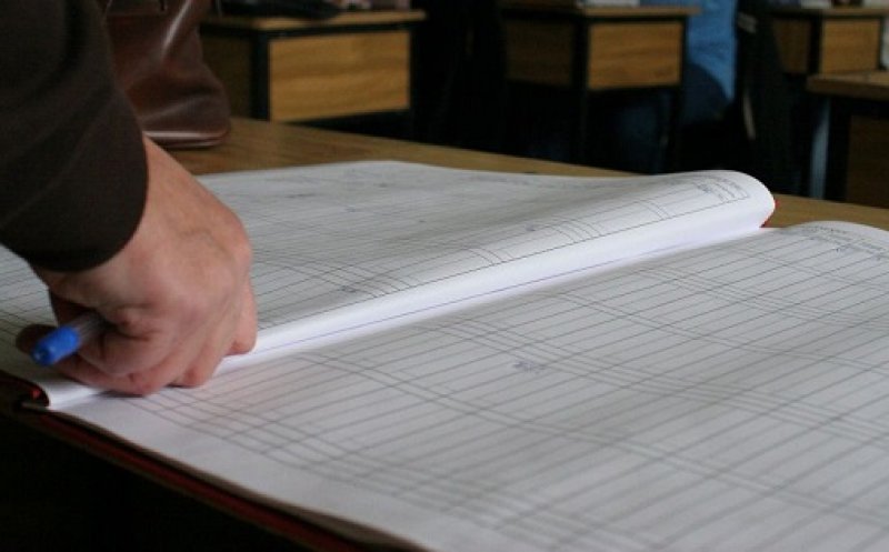 Veste bună pentru profesori! Ministrul Daniel David a făcut rost de bani pentru prima didactică