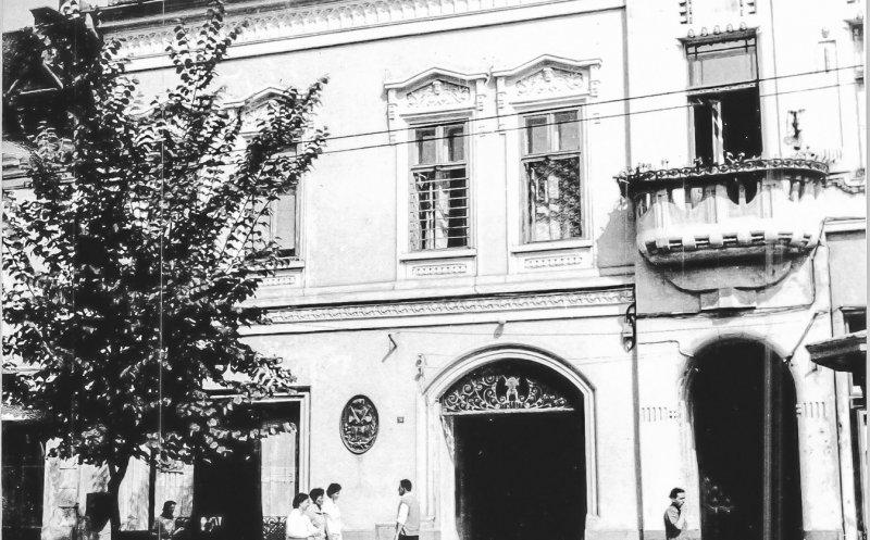 Beraria Ursus din Piața Unirii (Fő tér) nr.20, anul 1963 / Se presupune existența unui tunel înspre biserica Sf. Mihail