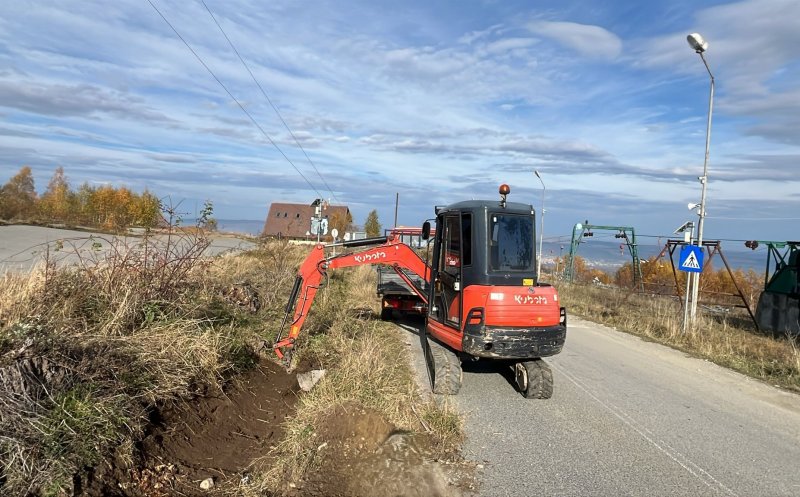 Lucrări de întreținere pe un drum județean de lângă Cluj-Napoca