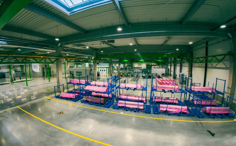 Investiție strategică de 40 milioane euro: Sonaca își extinde fabrica din Cluj și formează viitorii specialiști în industria aerospațială. „Creăm 160 de noi locuri de muncă”