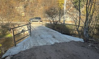 Trei poduri reparate într-o localitate din Cluj. Unul asigură accesul spre o renumită tabără de copii