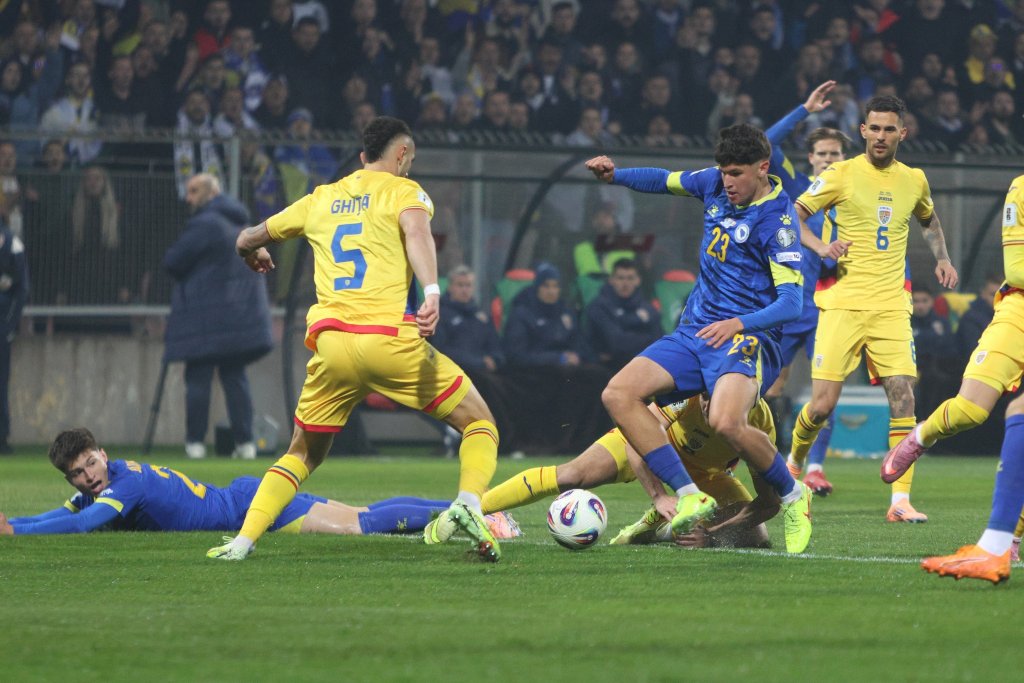 Bosnia-Herțegovina - România 3-1 / Înfrângere rușinoasă a "tricolorilor" la Zenica. Își dă demisia Lucescu?
