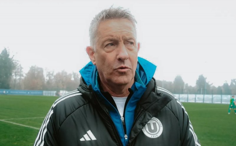 Tinerii Universității Cluj l-au mulțumit pe Bergodi: "Toți copiii care au intrat, au intrat bine"