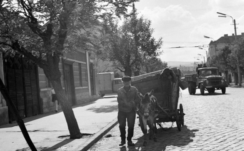 Vechiul Cluj - strada Traian, zona actualei clădiri a IPJ Cluj