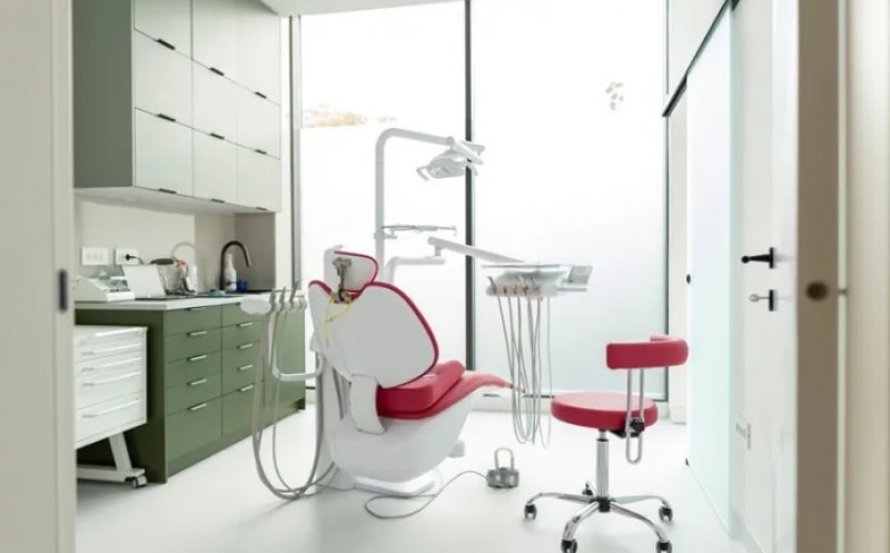Clinica stomatologică unde a murit fetița de 2 ani, închisă și amendată cu 100.000 lei. MS: Raportul a fost trimis la Parchetul General