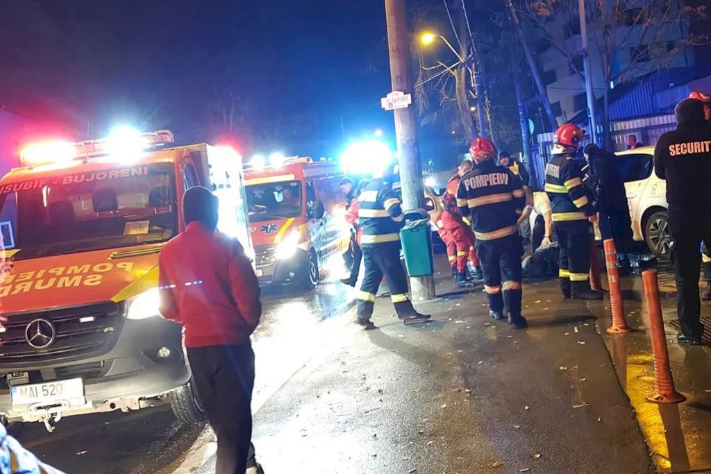Accident grav, cu mai multe victime. Pietoni care așteptau în stația de autobuz, spulberați pe trotuar