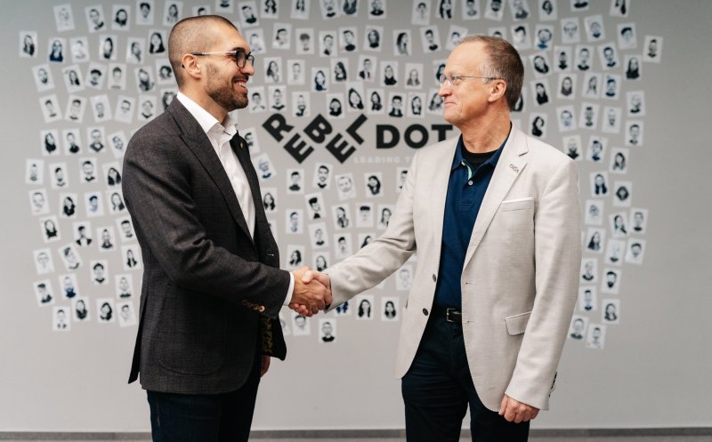 O nouă companie IT la Cluj: Un nou parteneriat aduce inovație digitală în industria procesatoare