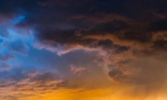 Alertă meteo! Un nor de praf saharian ajunge în România. Cluj, printre zonele unde pot apărea ploi "sângerii"