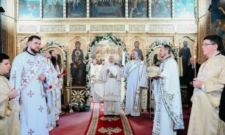 Slujbă impresionantă! Resfințirea Bisericii din Mănăstireni, la 100 de ani de la punerea pietrei de temelie