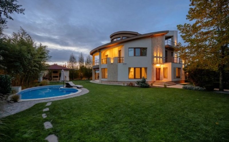 Piața imobiliară din Cluj: Imagini cu vila de lux scoasă la vânzare cu 1,4 milioane euro. „E situată într-o zonă exclusivistă de reședințe premium”