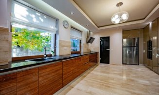 Piața imobiliară din Cluj: Imagini cu vila de lux scoasă la vânzare cu 1,4 milioane euro. „E situată într-o zonă exclusivistă de reședințe premium”