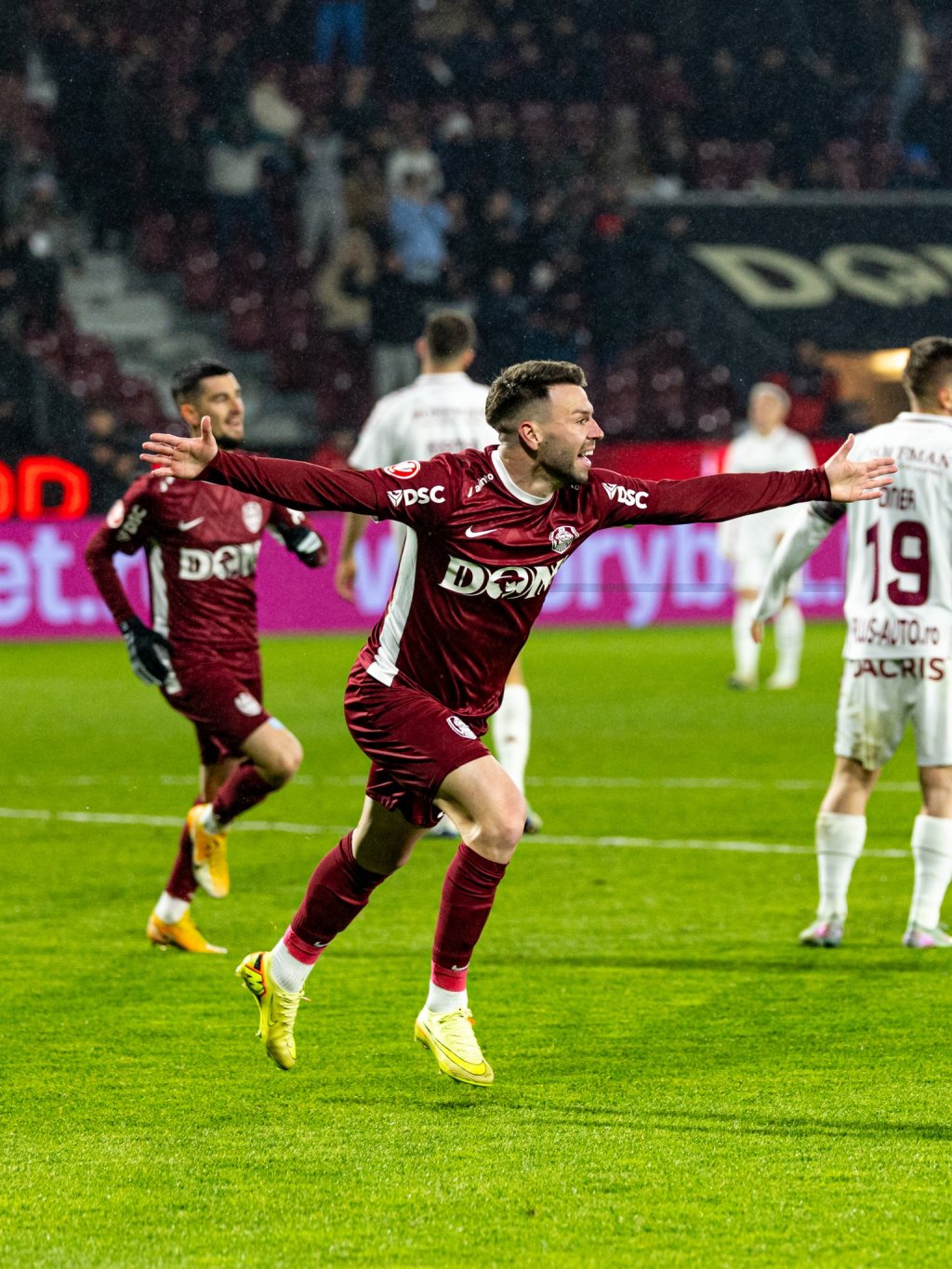 Ce ”recompensă” au primit CFR-iștii pentru victoria cu Rapid, echipa din fruntea clasamentului