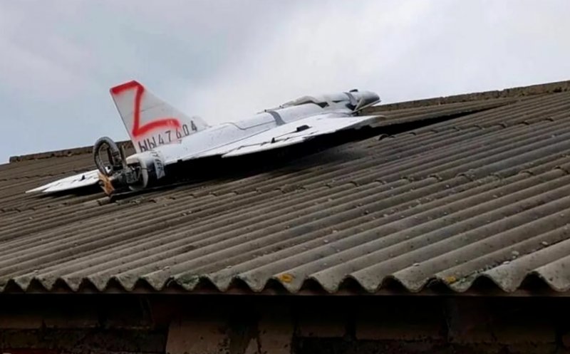 Alertă în Republica Moldova după ce o dronă a căzut peste o casă