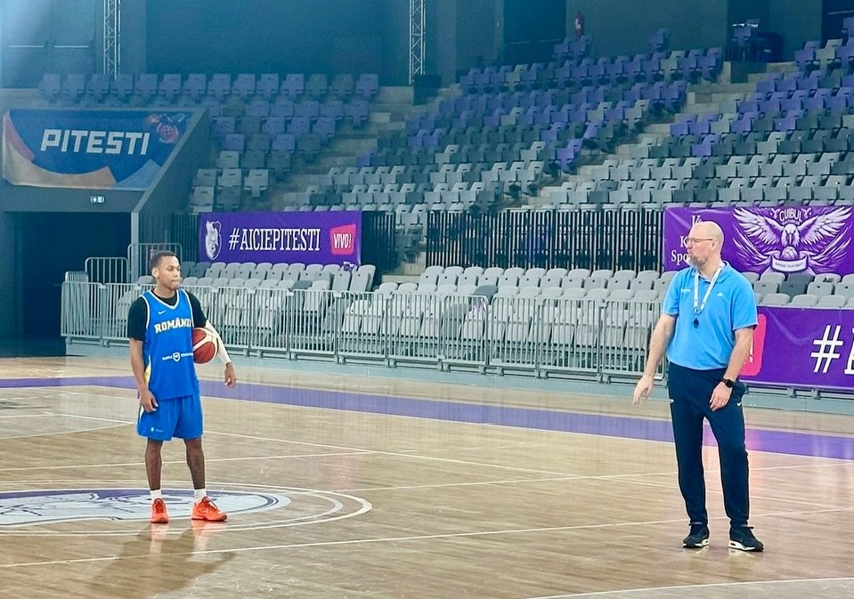 Mihai Silvășan a anunțat ce așteptări are de la naționala României: "Disciplină, efort, spirit de echipă"