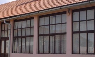 Investiție pentru iarnă: O școală dintr-o comună clujeană e pregătită pentru sezonul rece. Bani de la Consiliul Județean pentru confortul elevilor