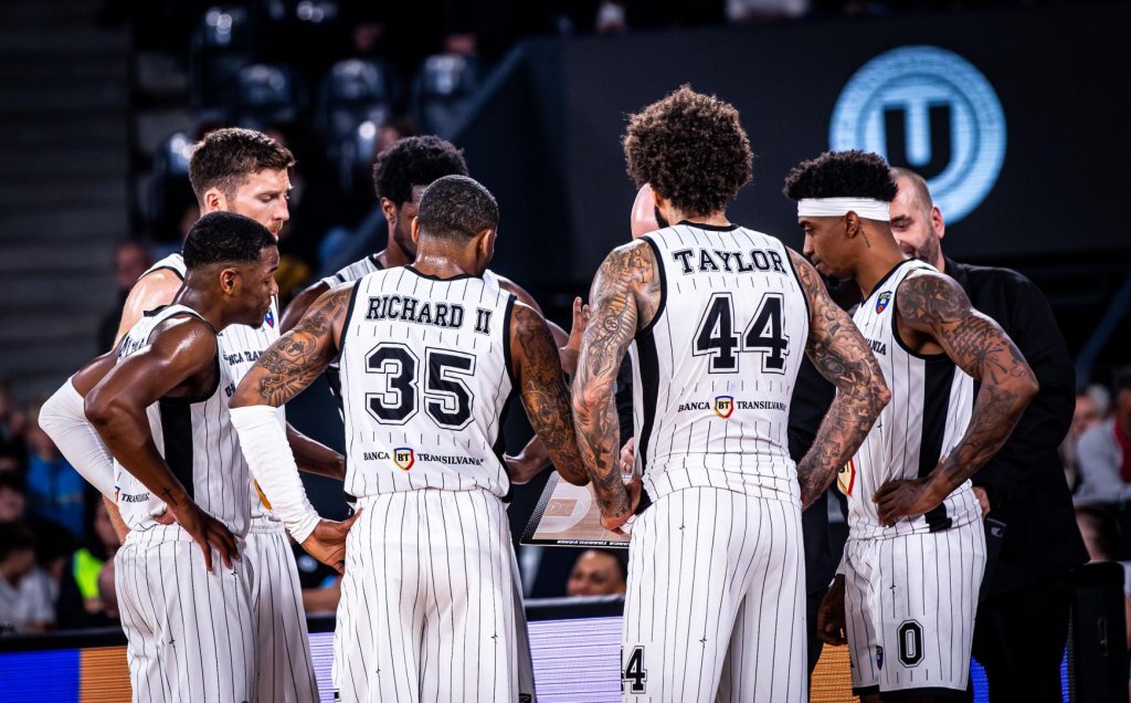 Concluzii la jumătatea sezonului regulat. Cum văd baschetbaliștii de la U-BT parcursul echipei în viitor