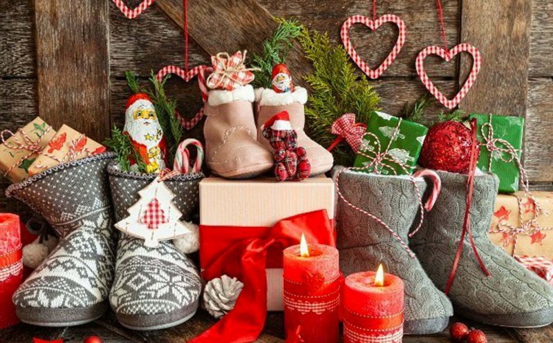 Moș Nicolae 2025. Când se pun cadouri și dulciuri în ghete/ Semnificația nuielușei