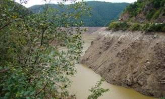 Imagini spectaculoase. Cum arată barajul de la Tarnița aproape gol