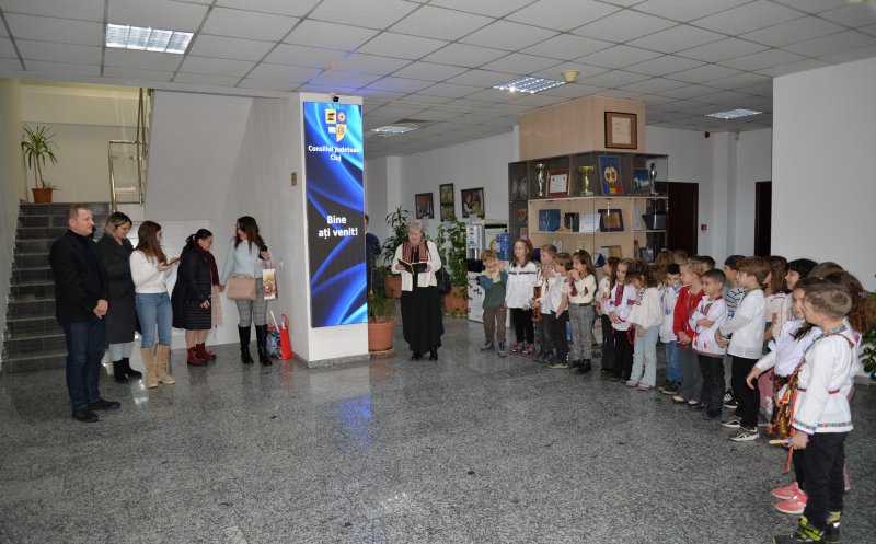 Primii colindători ai anului la Consiliul Județean Cluj