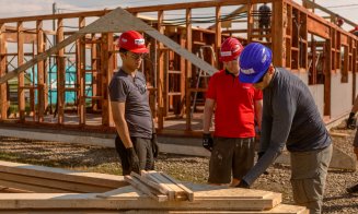 Românii MORȚI în Tenerife, EROI de meserie ai familiei Habitat pentru Umanitate