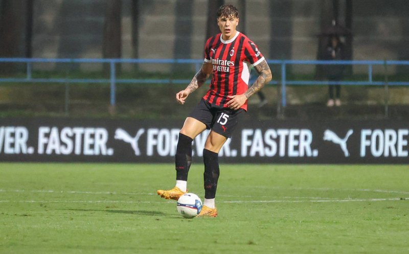 Un jucător crescut în academia lui AC Milan, aproape de Universitatea Cluj după ce a refuzat-o pe Dinamo