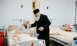 În pragul Crăciunului, Mitropolitul Andrei i-a vizitat pe bolnavii de la Centrul de Îngrijiri Paliative „Sfântul Nectarie” din Cluj-Napoca